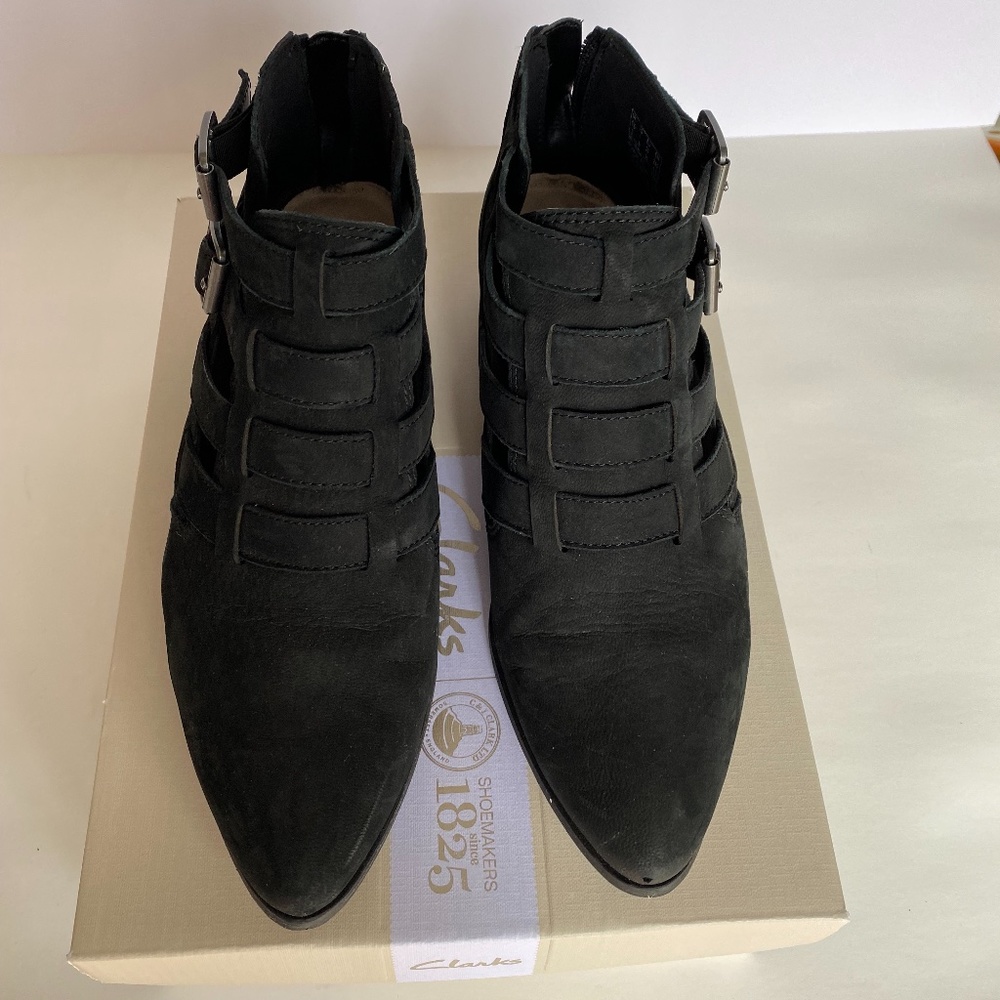 Clarks Marlina Ramble ankle strap bootie size 8
